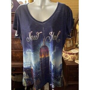 Sweet Gisele Size XL Women’s NYC Studded T-shirt 44” Bust 29” L